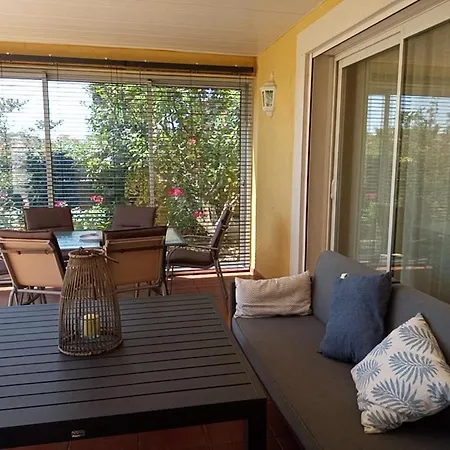 Cosy Classe Avec Piscine, Pres De La Et Des Tresors Du Languedoc Apartament Puissalicon
