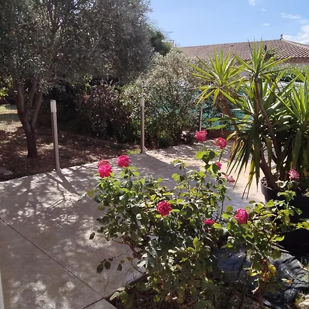 Apartament Cosy Classe Avec Piscine, Pres De La Et Des Tresors Du Languedoc