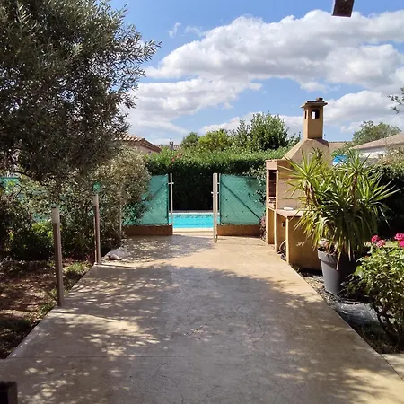 Cosy Classe Avec Piscine, Pres De La Et Des Tresors Du Languedoc Apartament